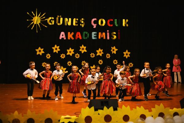 mezuniyet(600 x 400 piksel) mezuniyet(600 x 400 piksel)